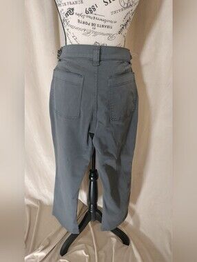 Madewell Women's Mid-Rise Kick Out Gray Jeans Pants. Size 27